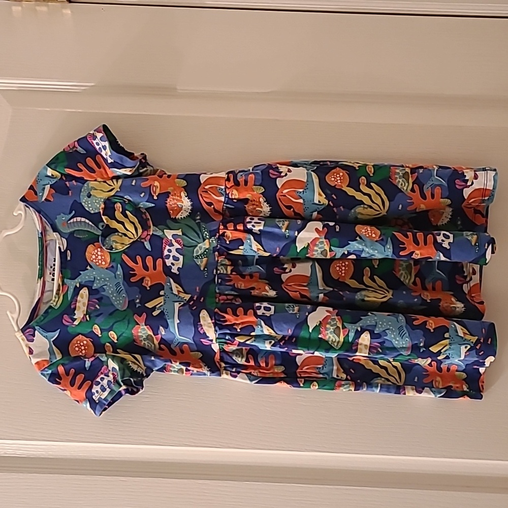 Mini Boden Ocean World Design Shortsleeves Cotton Dress For A Kid.